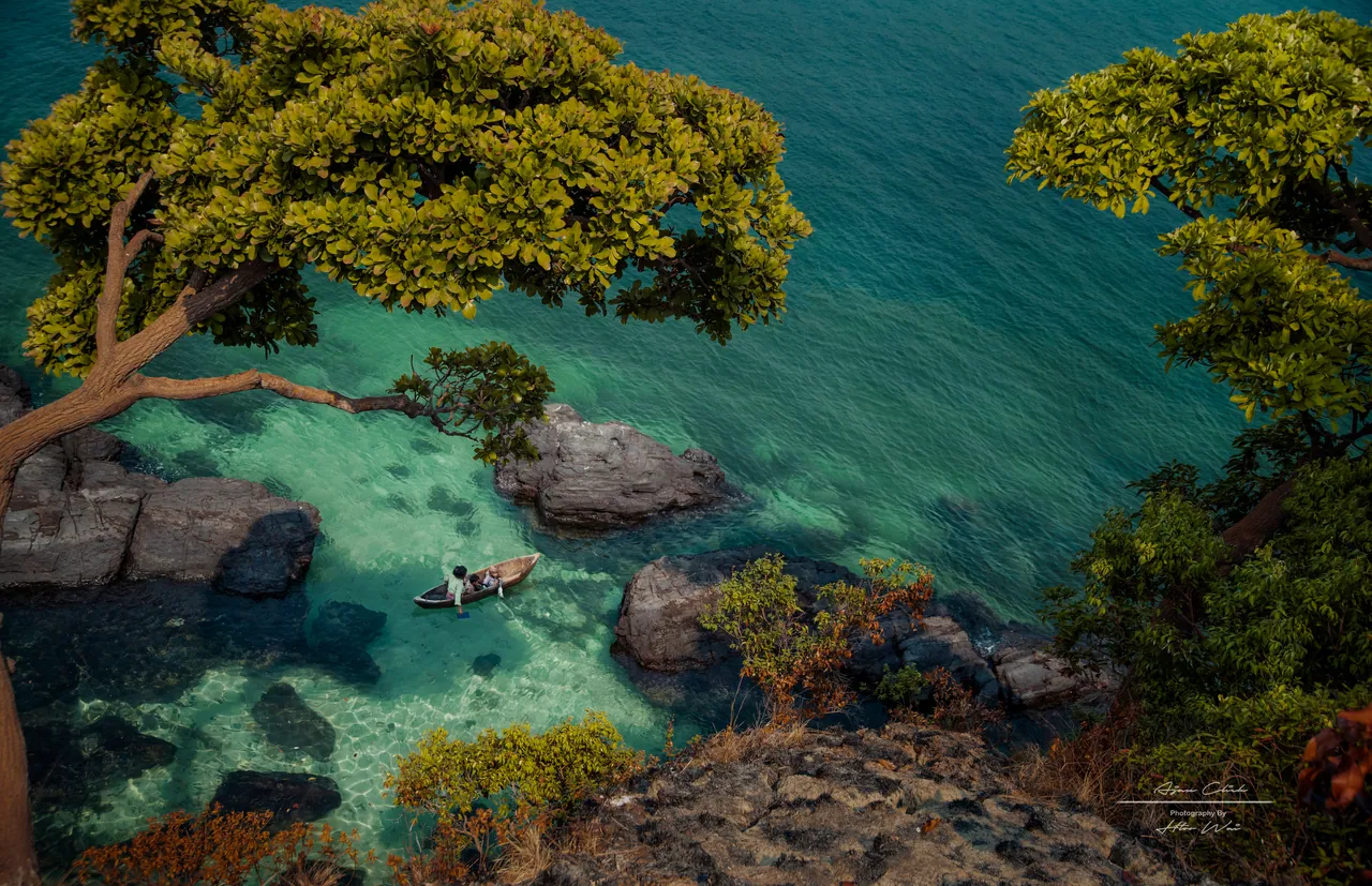 Sea Gypsies, photograph 2